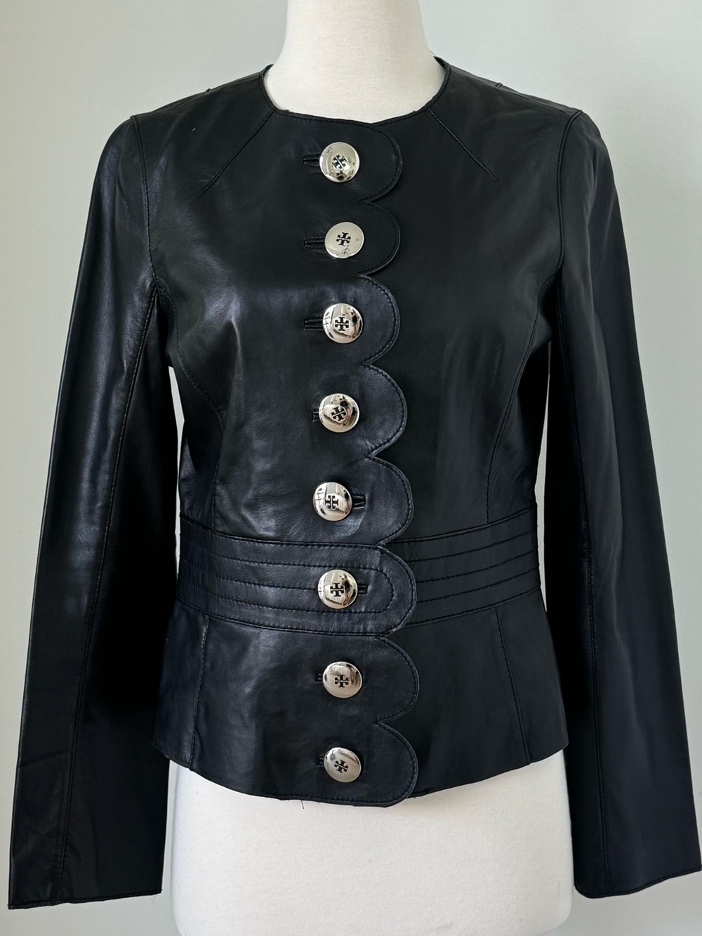 Tory Burch Vintage Black Leather Silver Logo Buttons Scallop Lined Jacket Sz 4